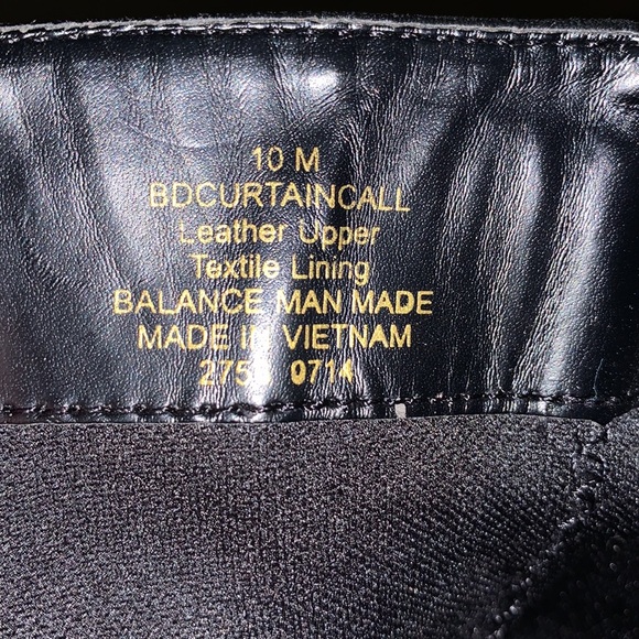 Bandolino Black Booties - Picture 2 of 5